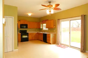 60909 Woodland Dr, Dowagiac, MI 49047 - Photo 5
