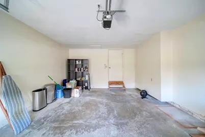 2812 S Wooddale Drive #2, Jackson, MI 49203 - Photo 29