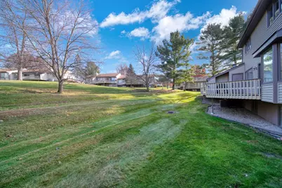 2812 S Wooddale Drive #2, Jackson, MI 49203 - Photo 31