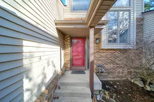 2812 S Wood Dale Dr, Jackson, MI 49203 - Photo 3