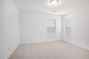 2768 S Knightsbridge Cir, Ann Arbor, MI 48105 - Photo 13