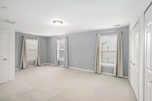 2768 S Knightsbridge Cir, Ann Arbor, MI 48105 - Photo 9