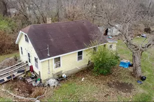 1200 S Green Acres St, Jackson, MI 49201 - Photo 3