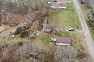 1200 S Green Acres St, Jackson, MI 49201 - Photo 3