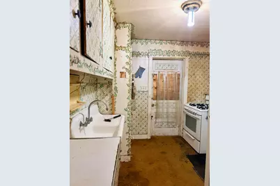 1200 S Green Acres Street, Jackson, MI 49201 - Photo 7