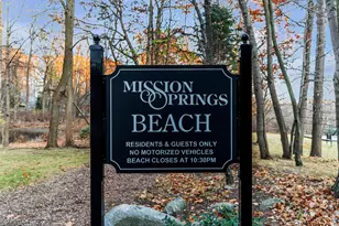 6057 Beachwood Dr, West Bloomfield, MI 48324 - Photo 55