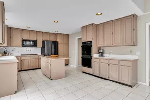 6057 Beachwood Dr, West Bloomfield, MI 48324 - Photo 17