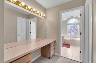 6057 Beachwood Dr, West Bloomfield, MI 48324 - Photo 25