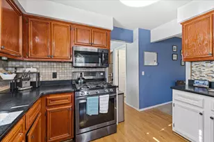 1364 Milverton Dr, Troy, MI 48083 - Photo 11