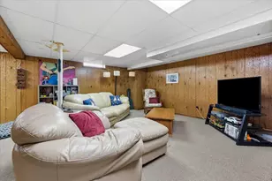 1364 Milverton Dr, Troy, MI 48083 - Photo 25