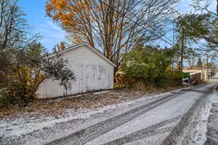 603 E Dowland St, Ludington, MI 49431 - Photo 25