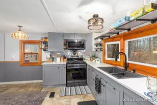 9807 N Maple Hill Rd, Howard City, MI 49329 - Photo 9