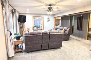 9807 N Maple Hill Rd, Howard City, MI 49329 - Photo 7