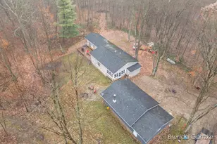 9807 N Maple Hill Rd, Howard City, MI 49329 - Photo 31