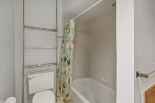 37692 N Laurel Park Dr, Livonia, MI 48152 - Photo 23