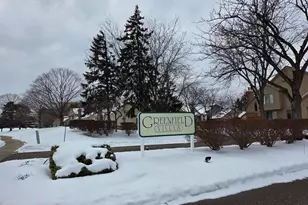 37692 N Laurel Park Dr, Livonia, MI 48152 - Photo 39