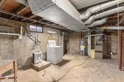 215 W Hamilton Lane, Battle Creek, MI 49015 - Photo 17