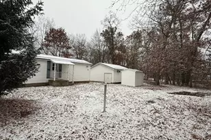 21275 Jefferson Rd, Morley, MI 49336 - Photo 3