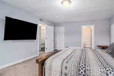 613 Trumpeter Bay Drive, Benton Harbor, MI 49022 - Photo 11