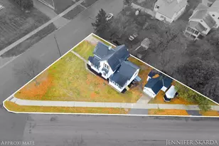 615 Linden St, Big Rapids, MI 49307 - Photo 5