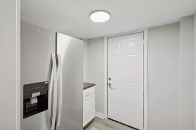 843 Clancy Avenue NE, Grand Rapids, MI 49503 - Photo 25