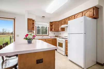 5555 Capital Avenue SW, Battle Creek, MI 49015 - Photo 9