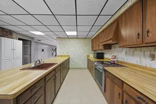 1111 N Lake Pleasant Rd, Hillsdale, MI 49242 - Photo 49