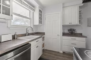 2612 Grindley Park St, Dearborn, MI 48124 - Photo 17