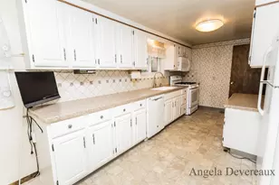 9375 Russell Dr, Greenville, MI 48838 - Photo 5