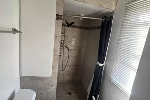 28400 Valley-Forge St, Southfield, MI 48076 - Photo 5