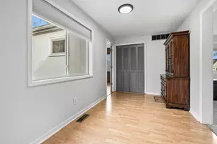 646 S Shore Dr, Portage, MI 49002 - Photo 13