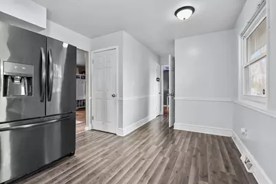 16 Charles E Place, Battle Creek, MI 49015 - Photo 9