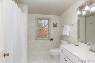 635 N Linden St, Marshall, MI 49068 - Photo 33