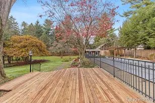 635 N Linden St, Marshall, MI 49068 - Photo 43