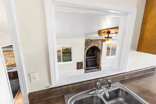 3960 W Hallett Rd, Hillsdale, MI 49242 - Photo 9