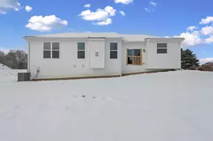 28510 Coyote Ct, New Hudson, MI 48165 - Photo 7