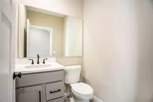 1032 Arlington Ave, Grand Haven, MI 49417 - Photo 17