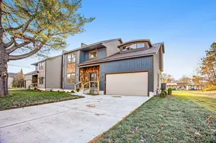 1032 Arlington Ave, Grand Haven, MI 49417 - Photo 3