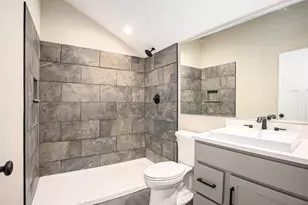 1032 Arlington Ave, Grand Haven, MI 49417 - Photo 21