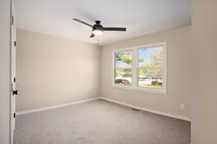 1032 Arlington Ave, Grand Haven, MI 49417 - Photo 23