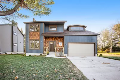 1032 Arlington Avenue, Grand Haven, MI 49417 - Photo 1