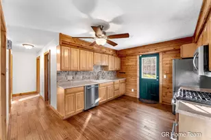 7649 Main St, Newaygo, MI 49337 - Photo 9