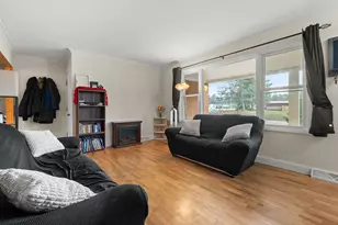 241 Thelma Dr, Battle Creek, MI 49014 - Photo 5