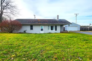 7410 Frankenmuth Rd, Vassar, MI 48768 - Photo 1