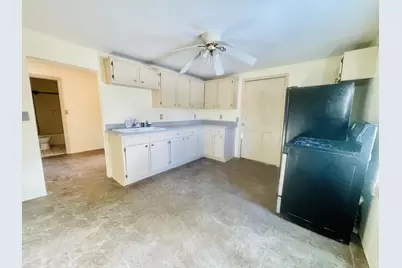 310 Locust Street, Marshall, MI 49068 - Photo 9