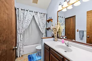 2725 Cooley Lake Rd, Highland, MI 48356 - Photo 15