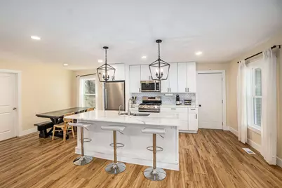 215 S Division Avenue, Fremont, MI 49412 - Photo 9