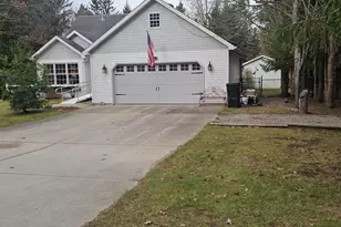 9138 White Pine Dr, Canadian Lakes, MI 49346 - Photo 31