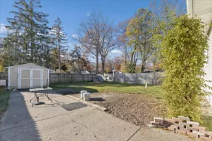 2245 Morton Ave, Muskegon, MI 49441 - Photo 37