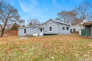 219 N 3rd St, Edmore, MI 48829 - Photo 29